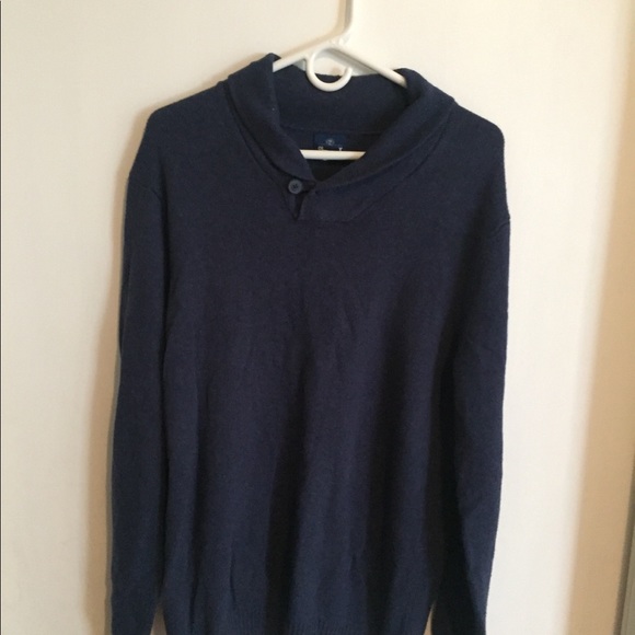 Old navy sweater - Picture 2 of 3